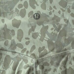 Lululemon Align High-Rise Crop 17" Cheetah Camo Antique White Capri